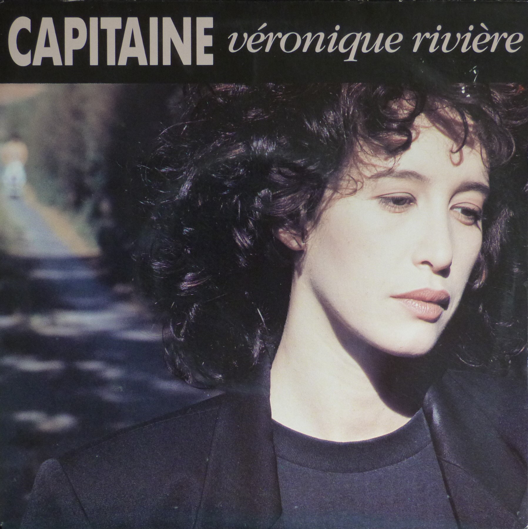 Véronique Rivière, Capitaine